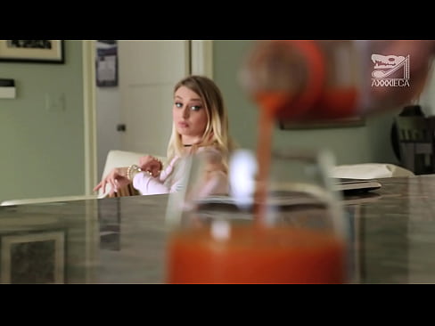 ❤️ Hot yarinya da babban nono da kuma m farji samun zakara daga asara, amma sosai wuya ❤️ Batsa ❤