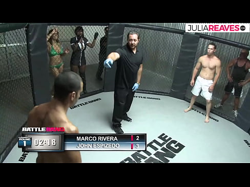 ❤️ Ultimate Fighter fucks wata lamba yarinya dama bayan fada a cikin zobe ❤️ Batsa ❤